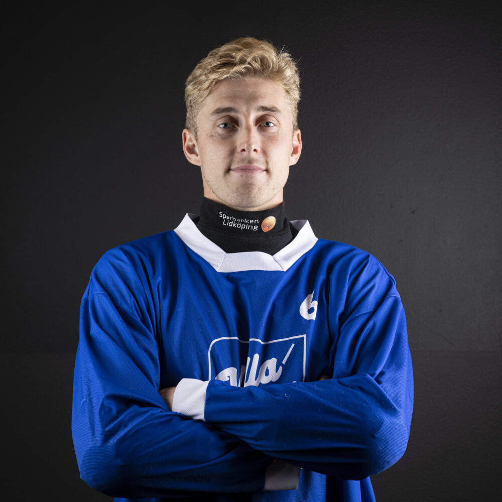 6 Martin Karlsson Mittfältare