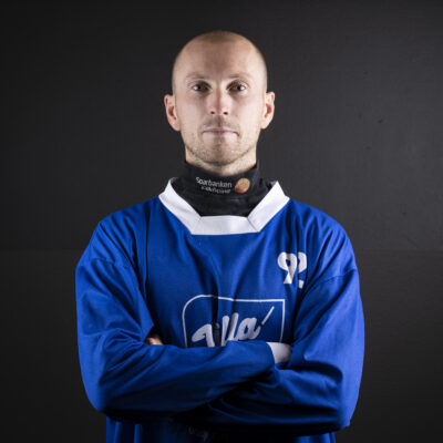 92 Petter Björling Mittfältare