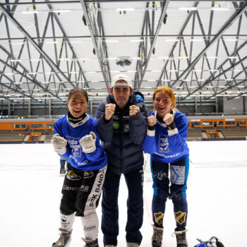 3202